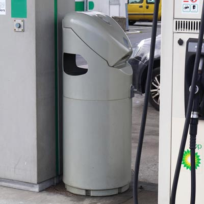 Auto-Mate petrol forecourt bin in Light Grey