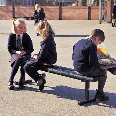 Junior Countryside bench with black Enviropol slats