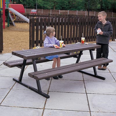Junior Countryside picnic table with brown Enviropol slats