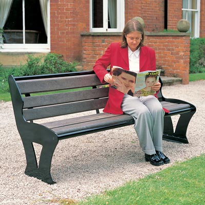 Nouveau seat is low maintenance