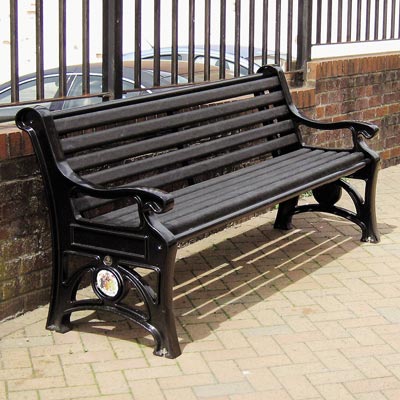 Stanford seat with black Enviropol slats