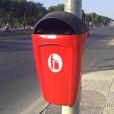 Super Trimline 50 HSL litter bin in Red