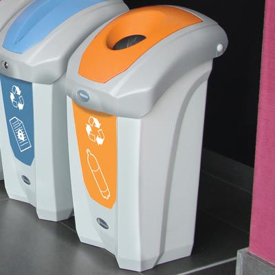 פח מחזור בקבוקי פלסטיק 30 ®Nexus